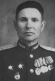 Галушкин Трофим Петрович  в 1940-1950-е годы на своём скакуне открывал демонстрации трудящихся Черкесска