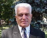 С юношеских лет стал посещать в г. Черкесске секцию тяжёлой атлетики при ЧЗХО Павел Гафин. В 1961 г. он стал чемпионом КЧАО, а затем и Ставропольского края.