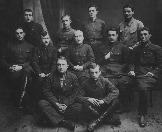 Работники Черкесского ОСОАВИАХИМА (1936 г.) - 1-й ряд (снизу) - Мерзлов К. (2), 2-й ряд - Бордин (3), 3-й ряд - Большаков (2), Мельников  Н. П. (3), Савченко И. А. (4)