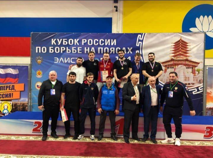 6 медалей различного достоинства завоевали спортсмены из Карачаево-Черкесии на Кубке России по борьбе на поясах