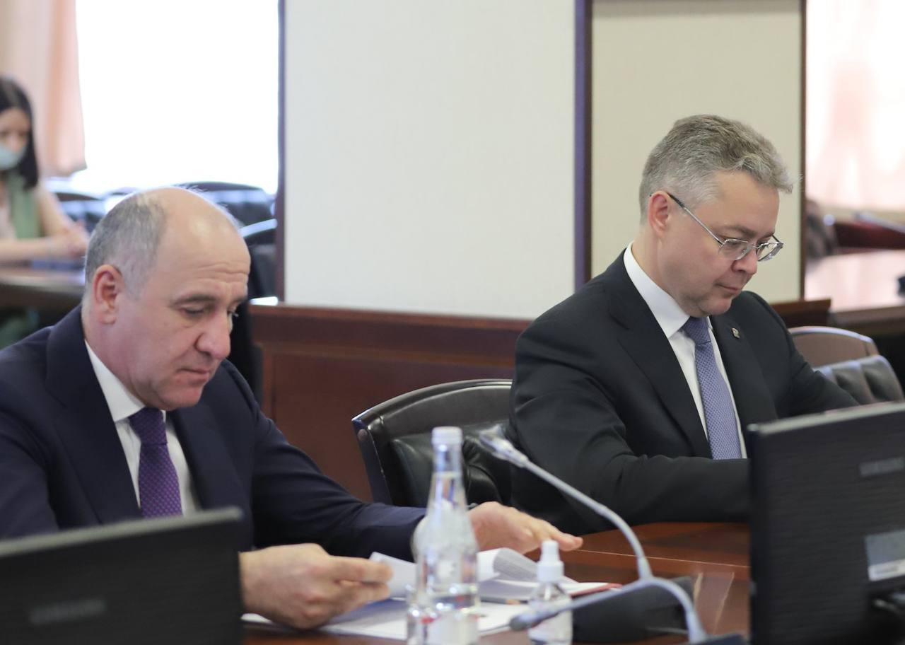 Глава Карачаево-Черкесии Р. Темрезов принял участие в Координационном совещании по вопросам безопасности, противодействия коррупции и обеспечения правопорядка