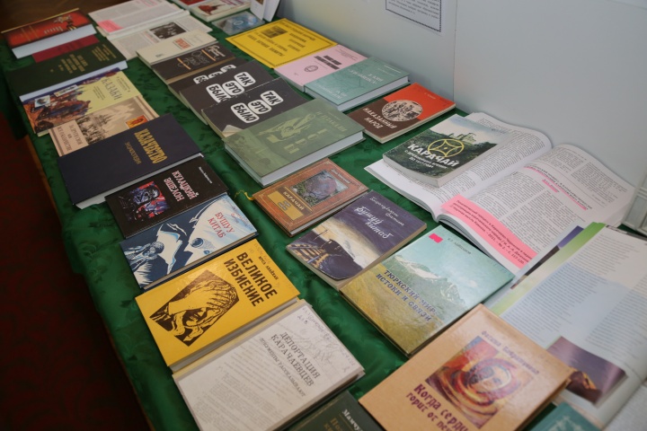В Государственной Национальной библиотеке Карачаево-Черкесии проходит декада национальных литератур