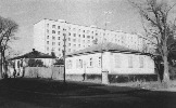 Последние частные дома на ул. У. Алиева, между улицами Советской и Краноармейской