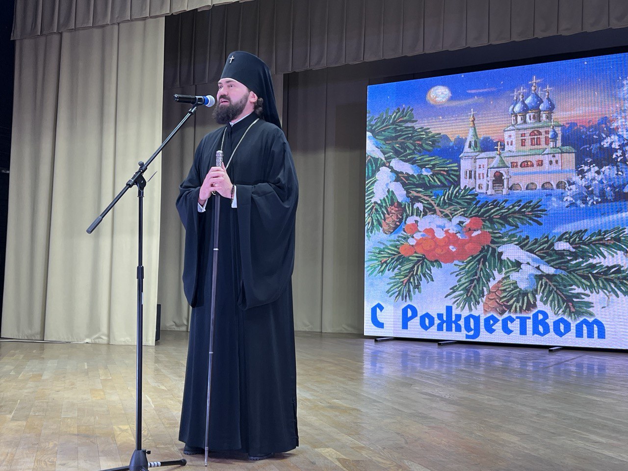 В столице Карачаево-Черкесии прошла архиерейская Рождественская елка