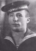 Волкодамов Павел Степанович (1919-1943) старшина подлодки Щ-408, выпускник СШ № 10 им. Сталина (ныне СШ № 9), погиб в водах Балтики.