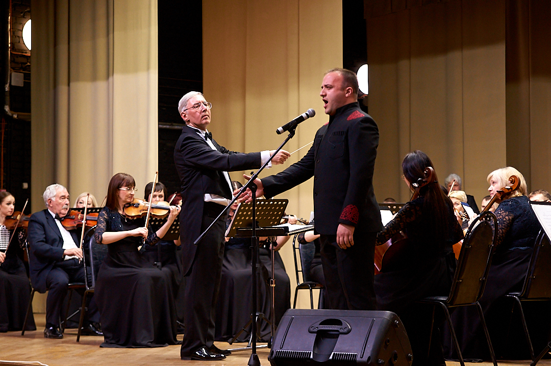 В столице Карачаево-Черкесии прошел концерт симфонического оркестра Республики Адыгея