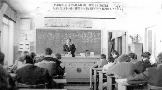 А через месяц, когда антенну подняли, после урока на тему «Электромагнитные колебания», Василий Иванович привел свою группу на радиостанцию и сказал: «Смотрите и слушайте, что оставил планете Земля наш соотечественник А.С. Попов!!!». Студенты В. Барданосов и М. Усов вели связь с Мадридом. Евграф Александрович стоял рядом и мило улыбался.