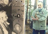 Ваня Бойко - от школьной коллективки вместе с наушниками под волны морей и океанов! Бывало очень жарко! По молодости все кончалось хорошо! Но дома все-таки лучше!!! И совсем приятно в пожилые годы на отдыхе, да еще с «ручной» белочкой в кисловодском парке.