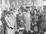 Классный руководитель 11-го класса СШ 13 Шпилевой Руслан Николаевич со своими учениками.  1 мая 1964 г